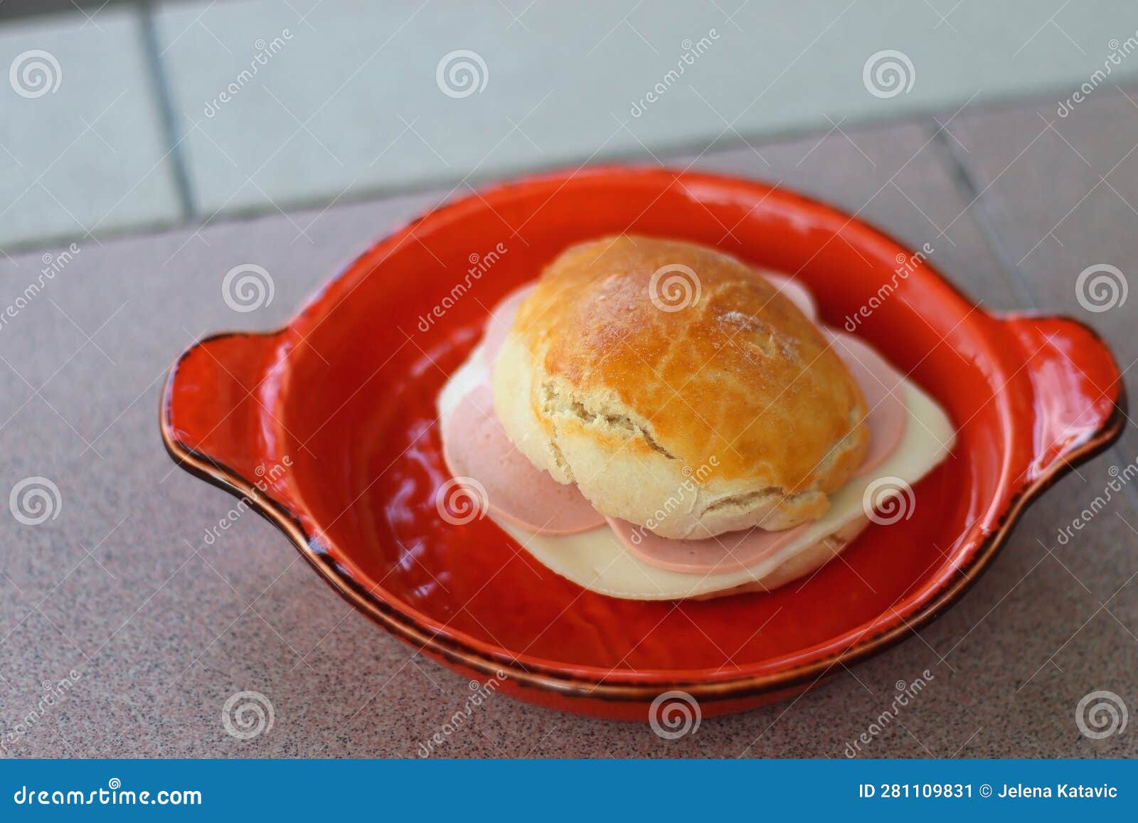 Baloney and Cheese Sandwich Стоковое Изображение изображение