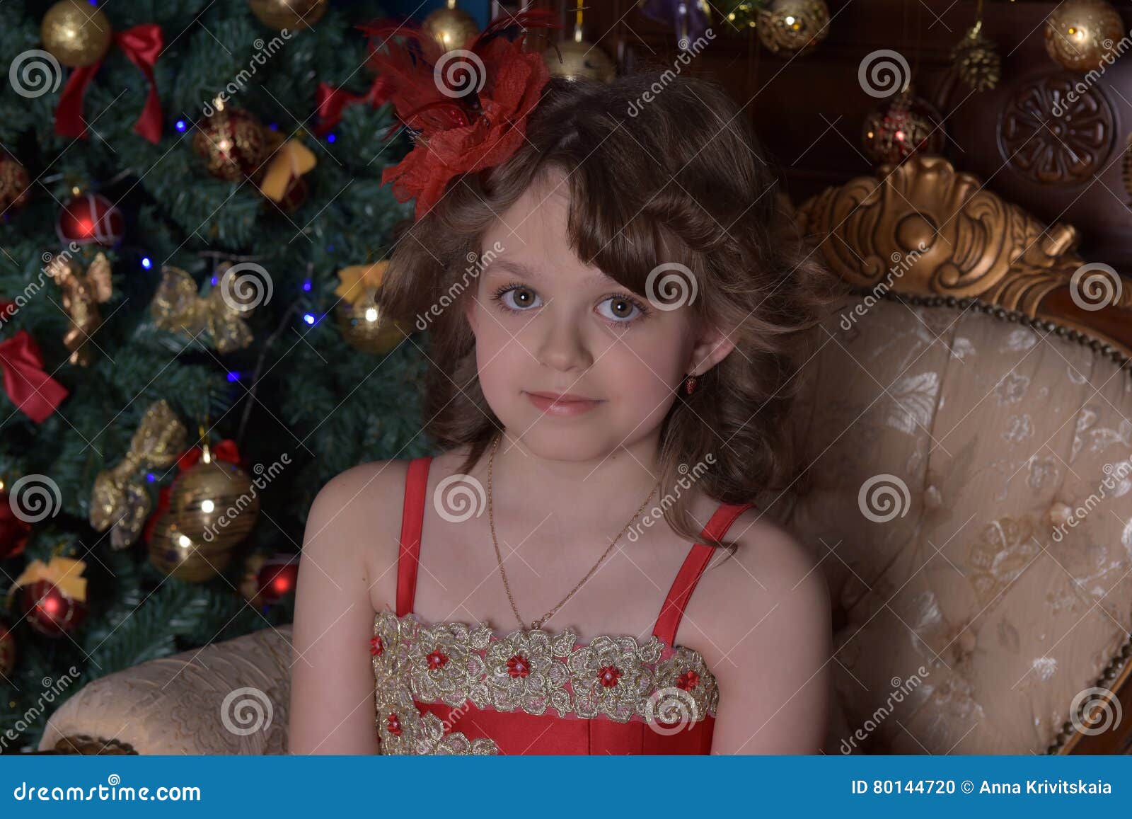 L'abito Rosso Elegante Della Principessa Di Norvegia Insieme A Kate - Foto 11