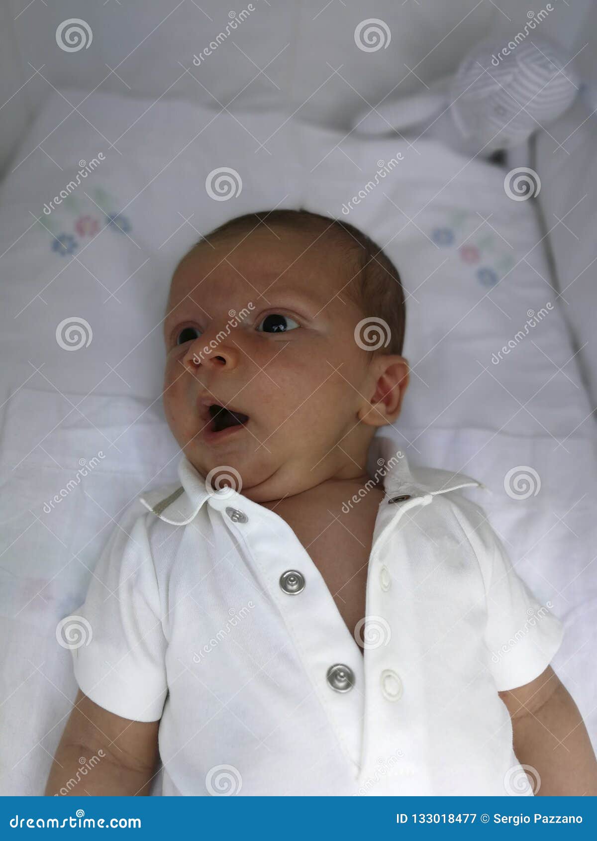 Bambino Maschio Neonato Di Estate Immagine Stock Immagine Di Mommy Piedini