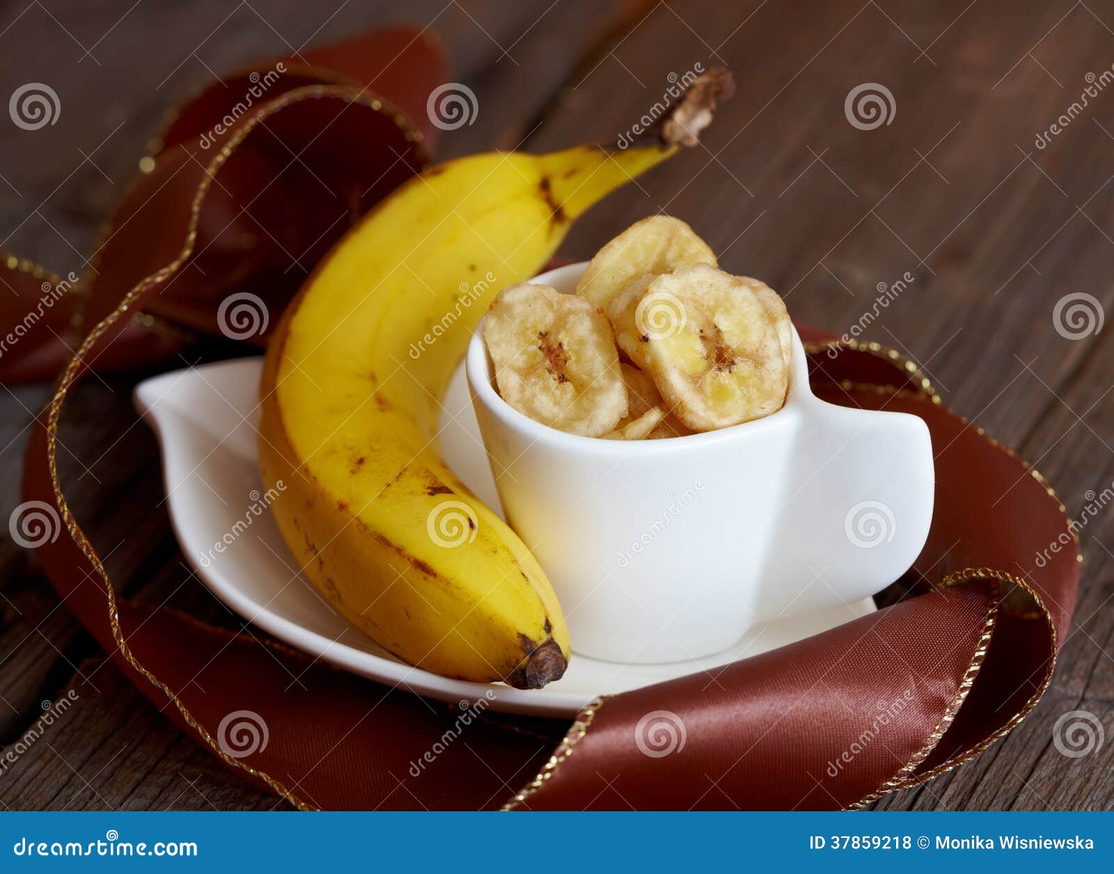 Banana Chips, Dried Banana Chips Snack, Kela Wafer, Salted Wafers