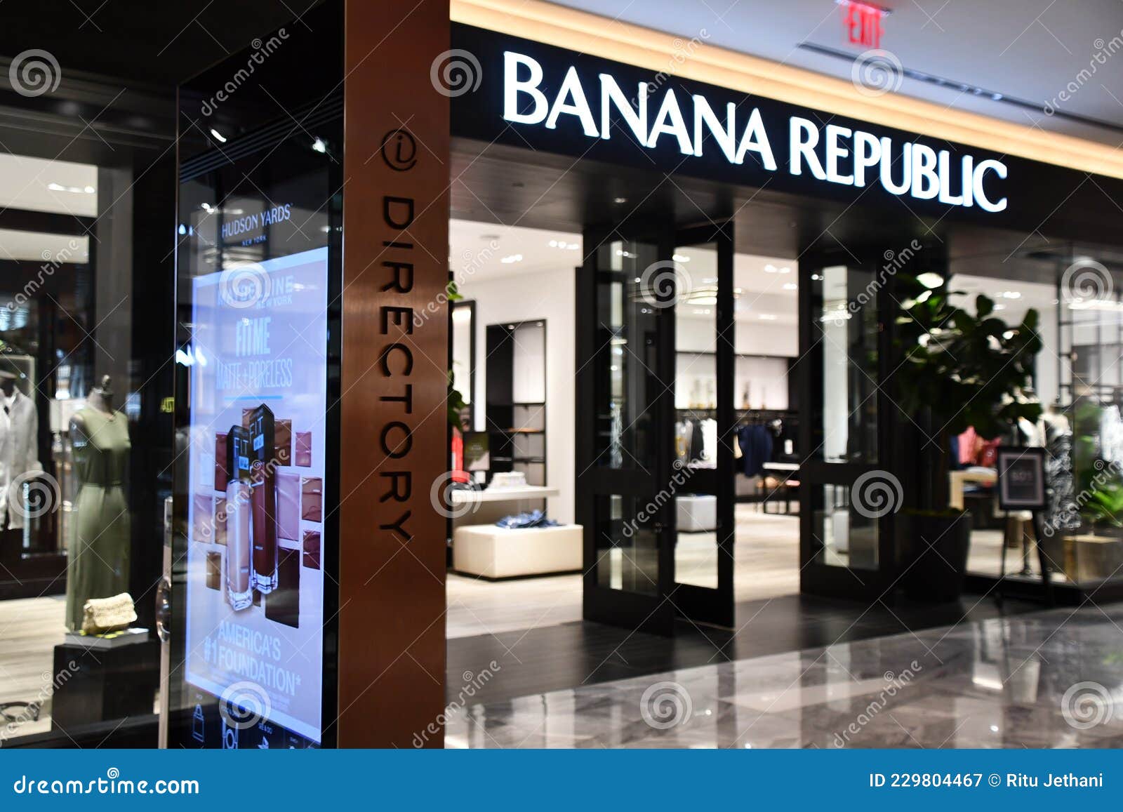 Banana Republic at the Shops and Restaurants at Hudson Yards in ...