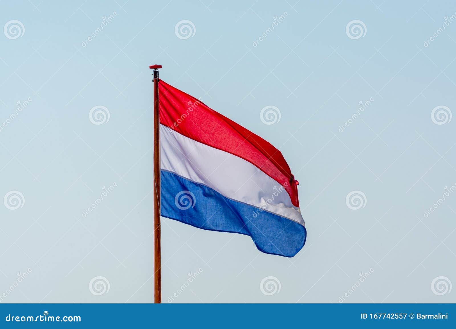 Canadá Decimal cascada Bandera Del Reino De Los Países Bajos, Bandera Nacional Holandesa En Tres  Colores Cielo Rojo, Blanco Y Azul Y Azul Imagen de archivo - Imagen de rojo,  bandera: 167742557