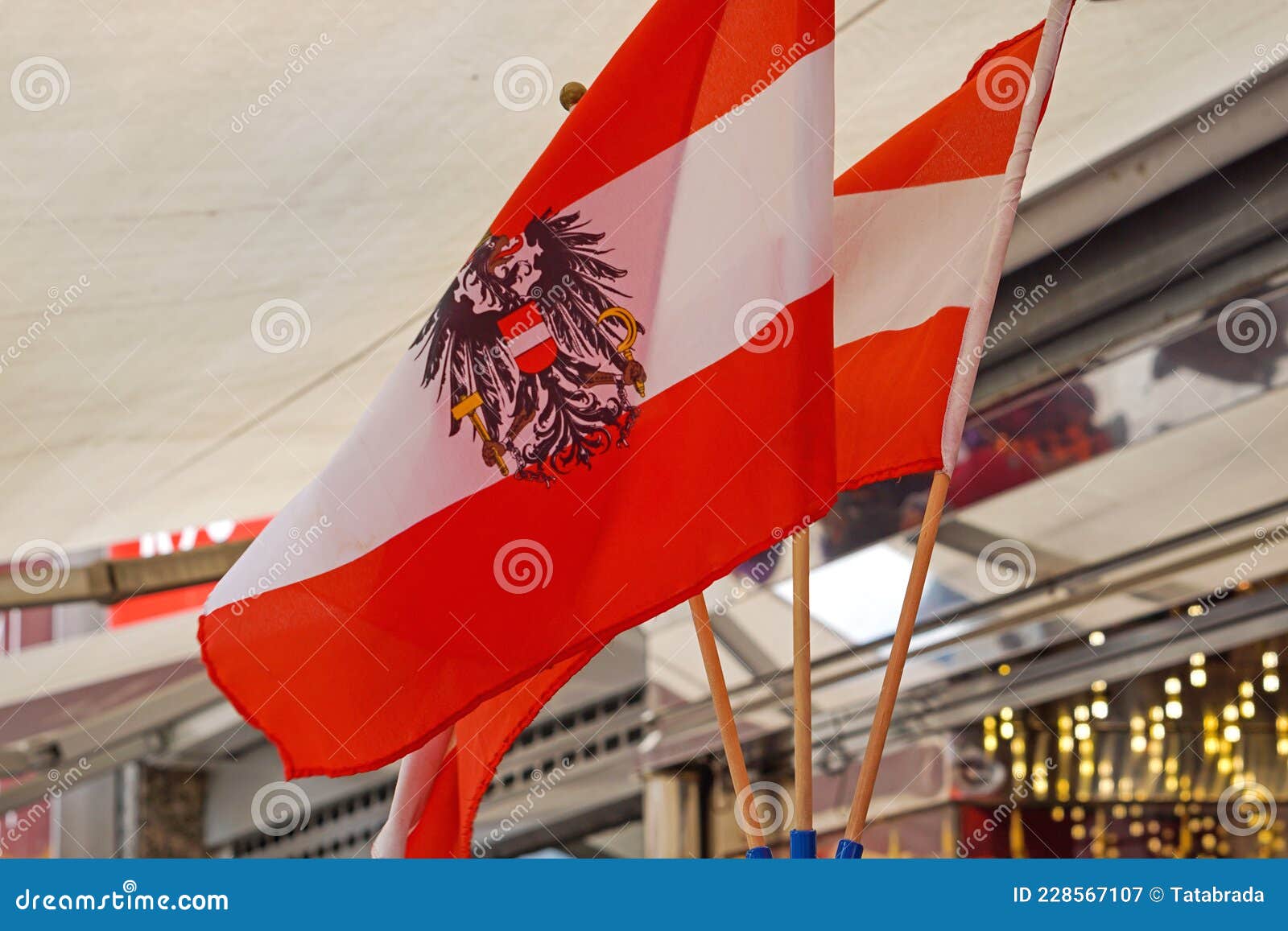 Banderas de austria imagen de archivo. Imagen de austeridad - 228567107