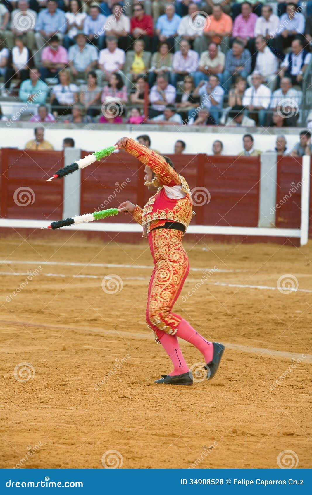 Banderillero, the Torero Who, on Foot, Places the Darts in the Bull  Editorial Stock Photo - Image of performance, spectacle: 34908528