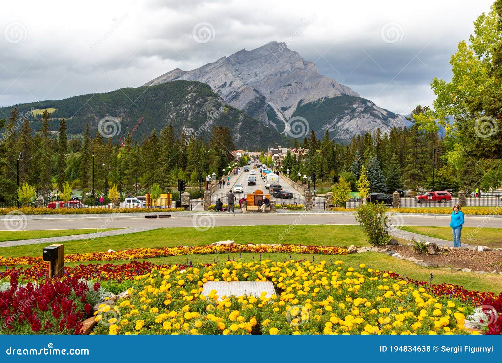 Banff town, Canada editorial stock photo. Image of famous 194834638