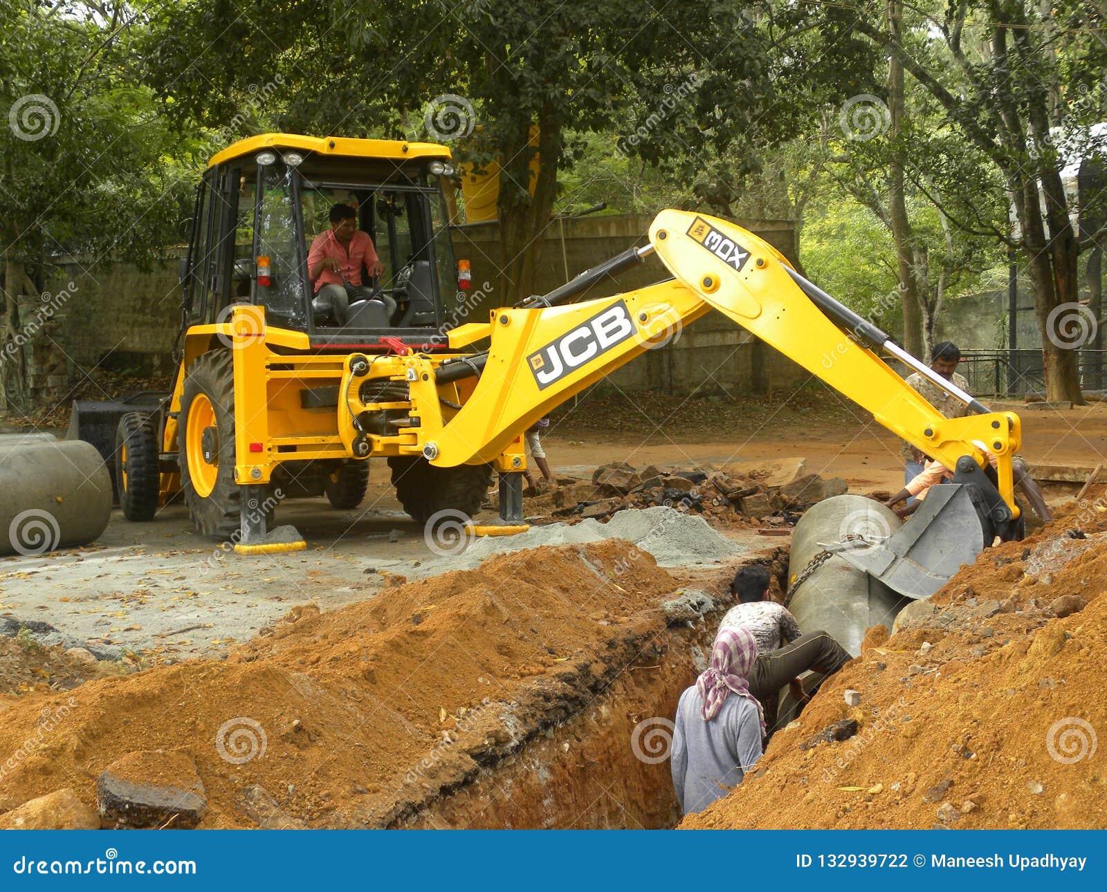 Bangalore, Karnataka, India November 22 2018 Construction Workers