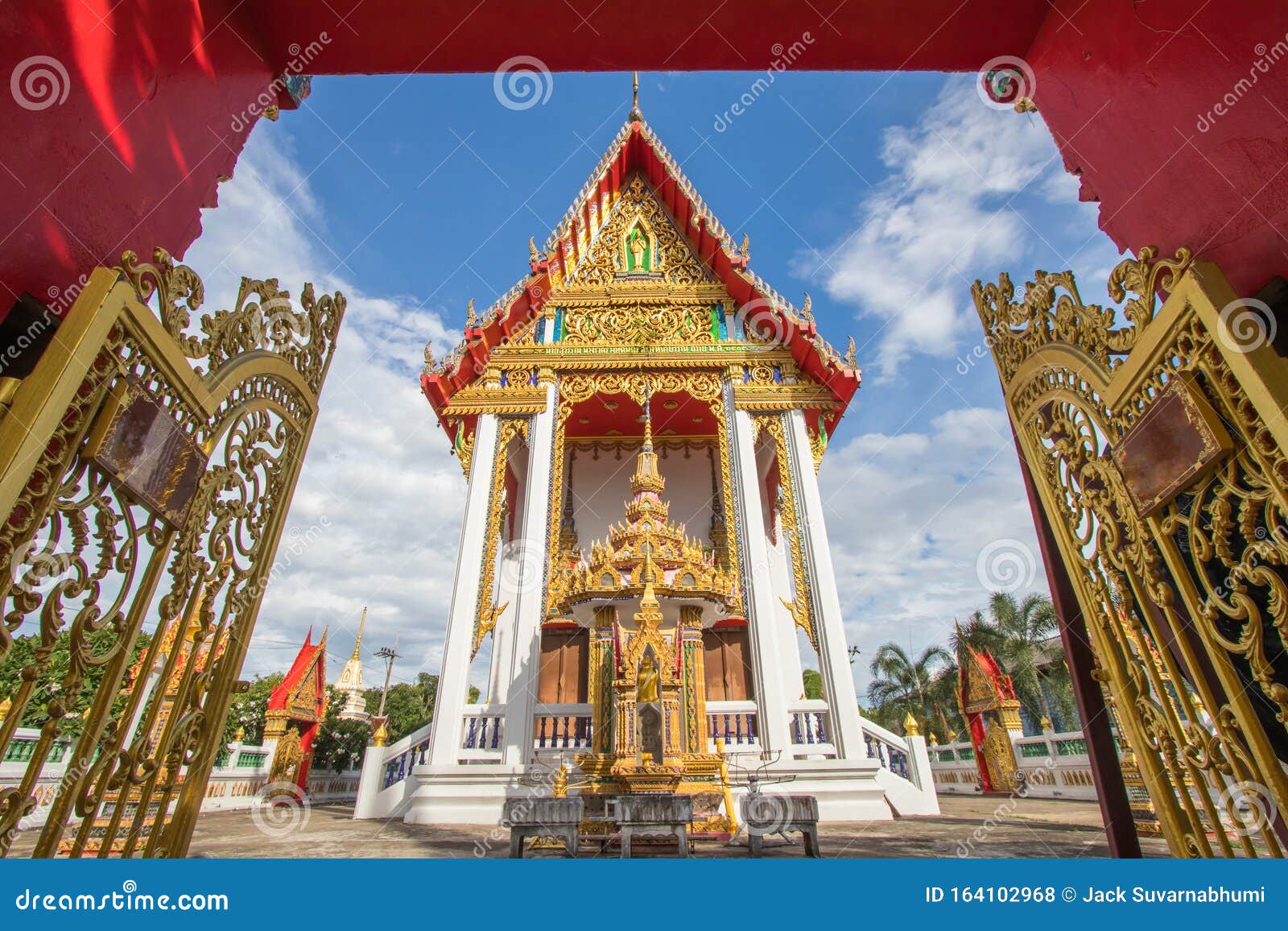 Chedi Bangkadi Temple Pathum Thani Province Thailand Stock Photo Image Of Beautifully Buddha