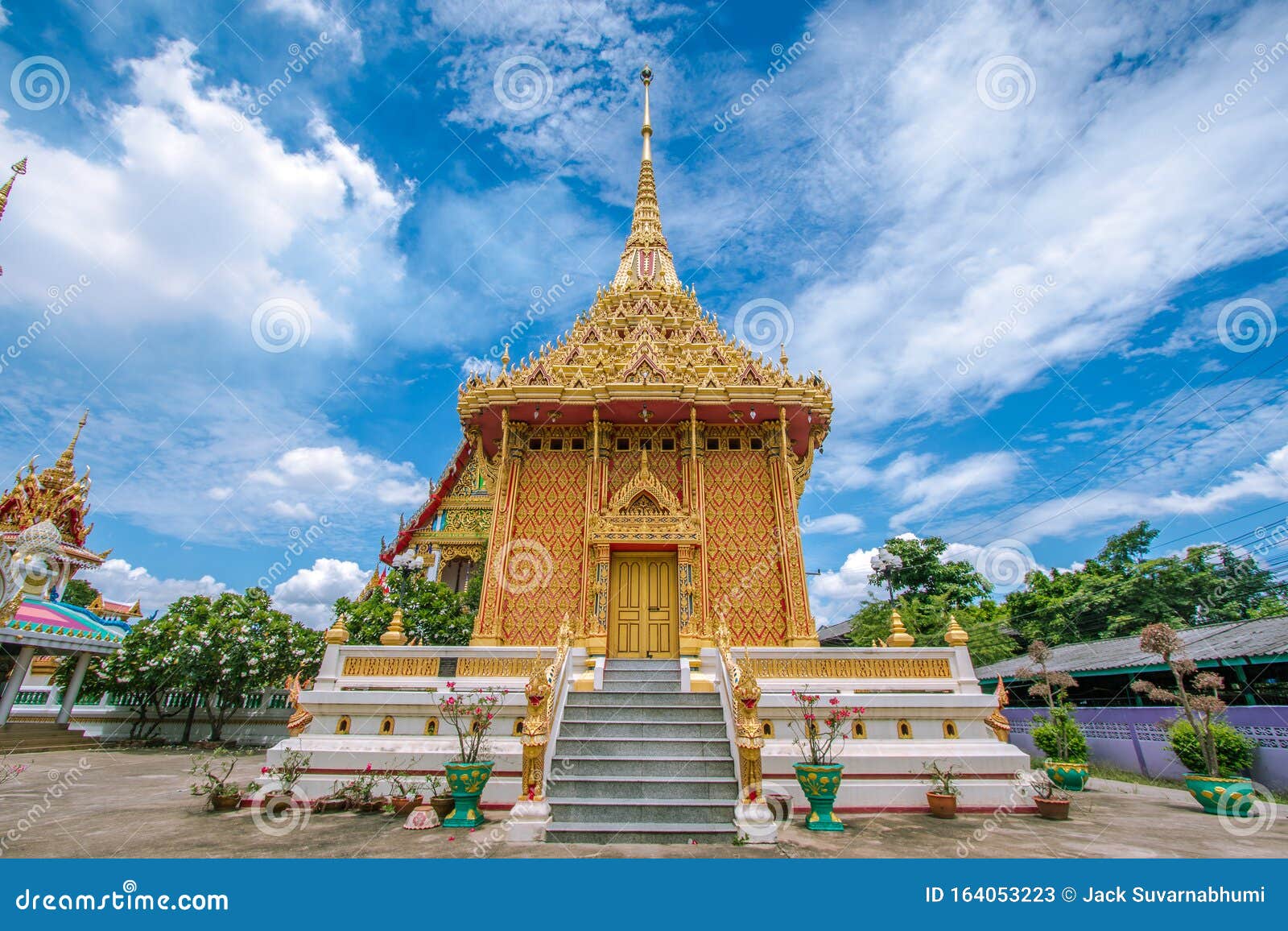 Chedi Bangkadi Temple Pathum Thani Province Thailand Stock Image Image Of Cement Beach