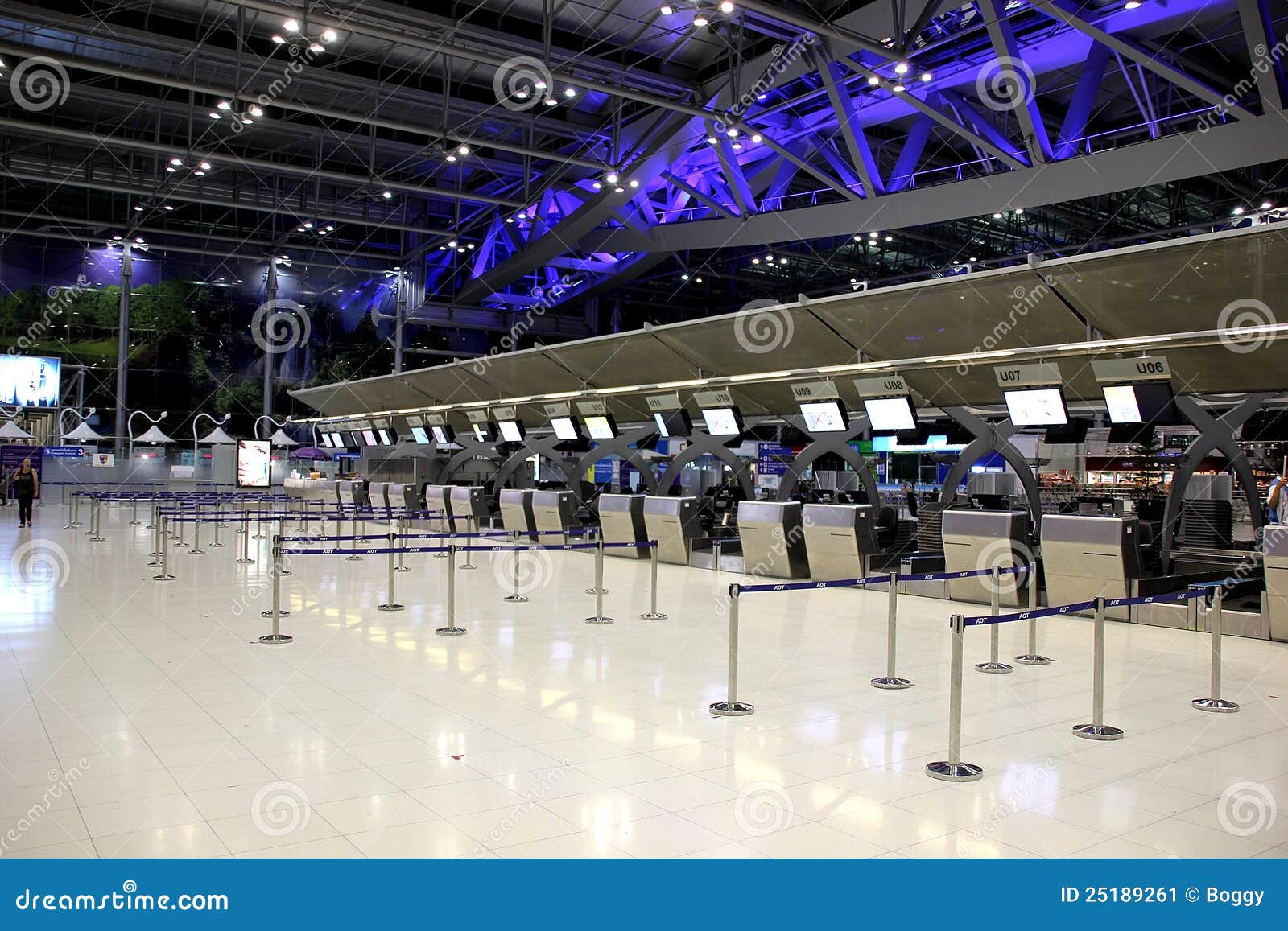 Bangkok airport editorial photo. Image of lounge, departure - 25189261