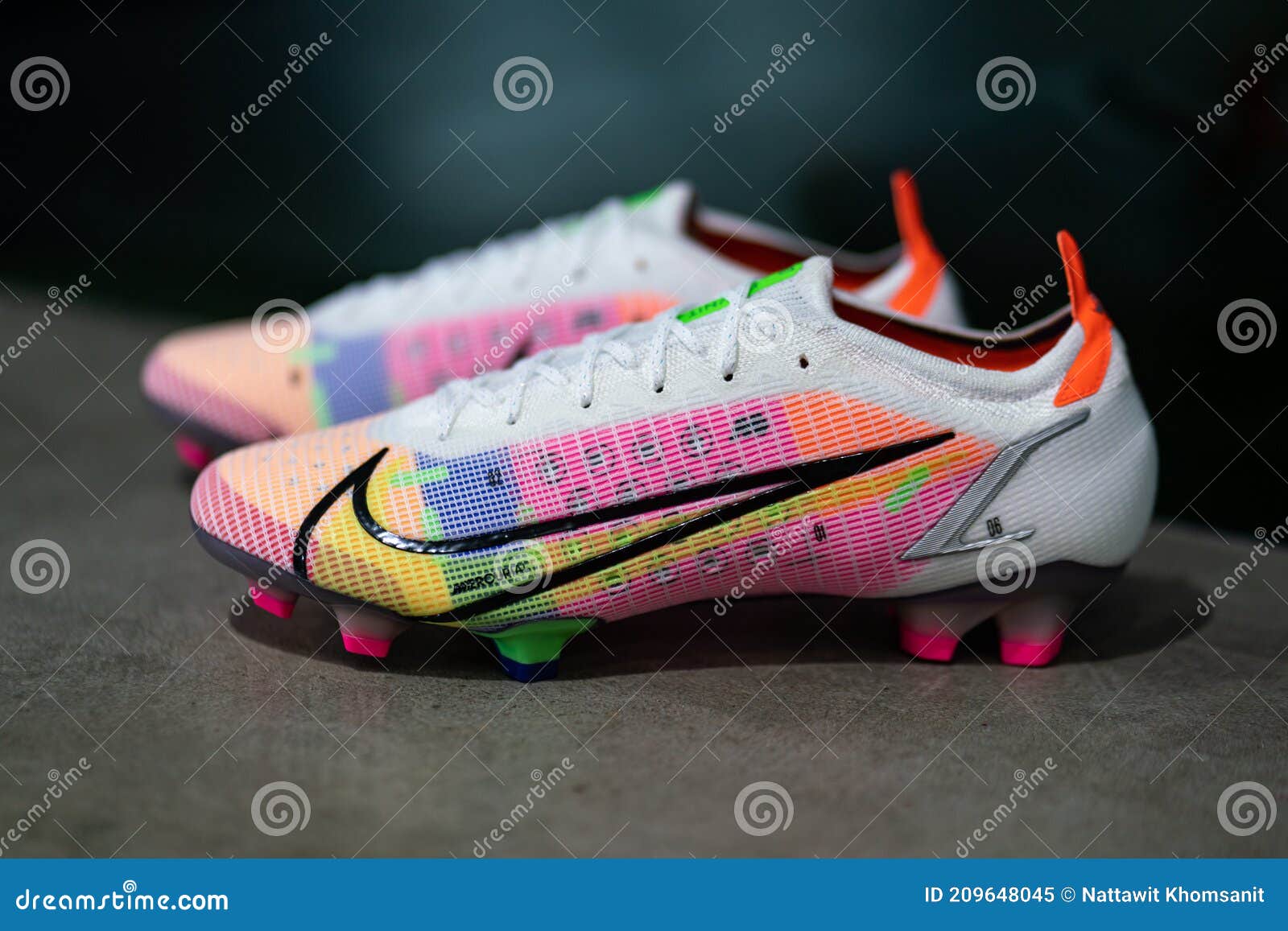 nike multicolor football boots