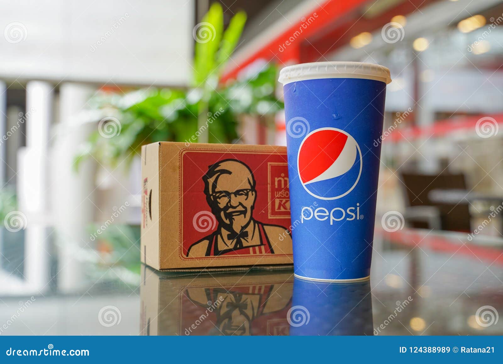 ケンタッキー ペプシ 日本KFCは､なぜピザハットを売却したのか