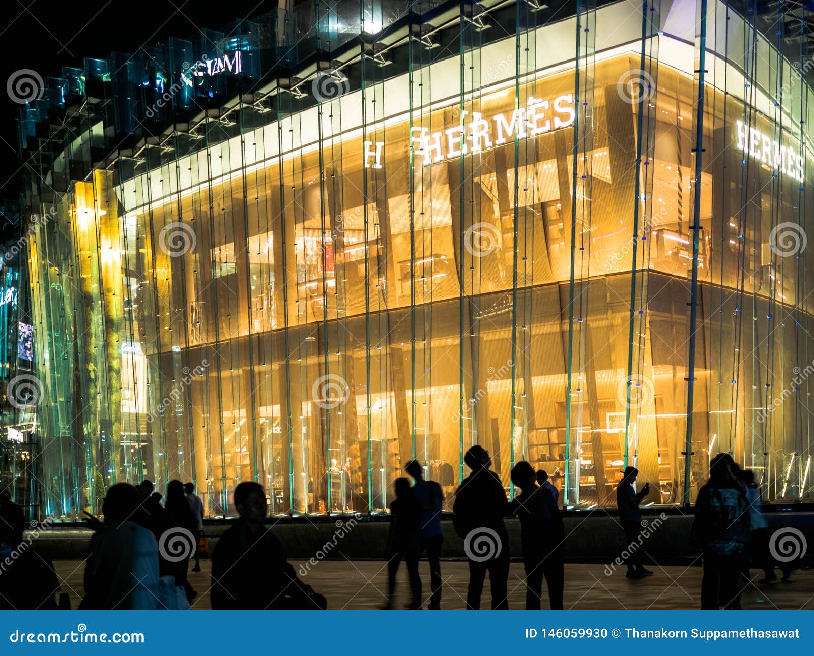 BANGKOK, THAILAND - NOVEMBER 14, 2018 : Hermes Super Luxury Brand in the  Iconsiam Department Store Which Have Many Shopping Store Editorial Image -  Image of asia, elegance: 146059930