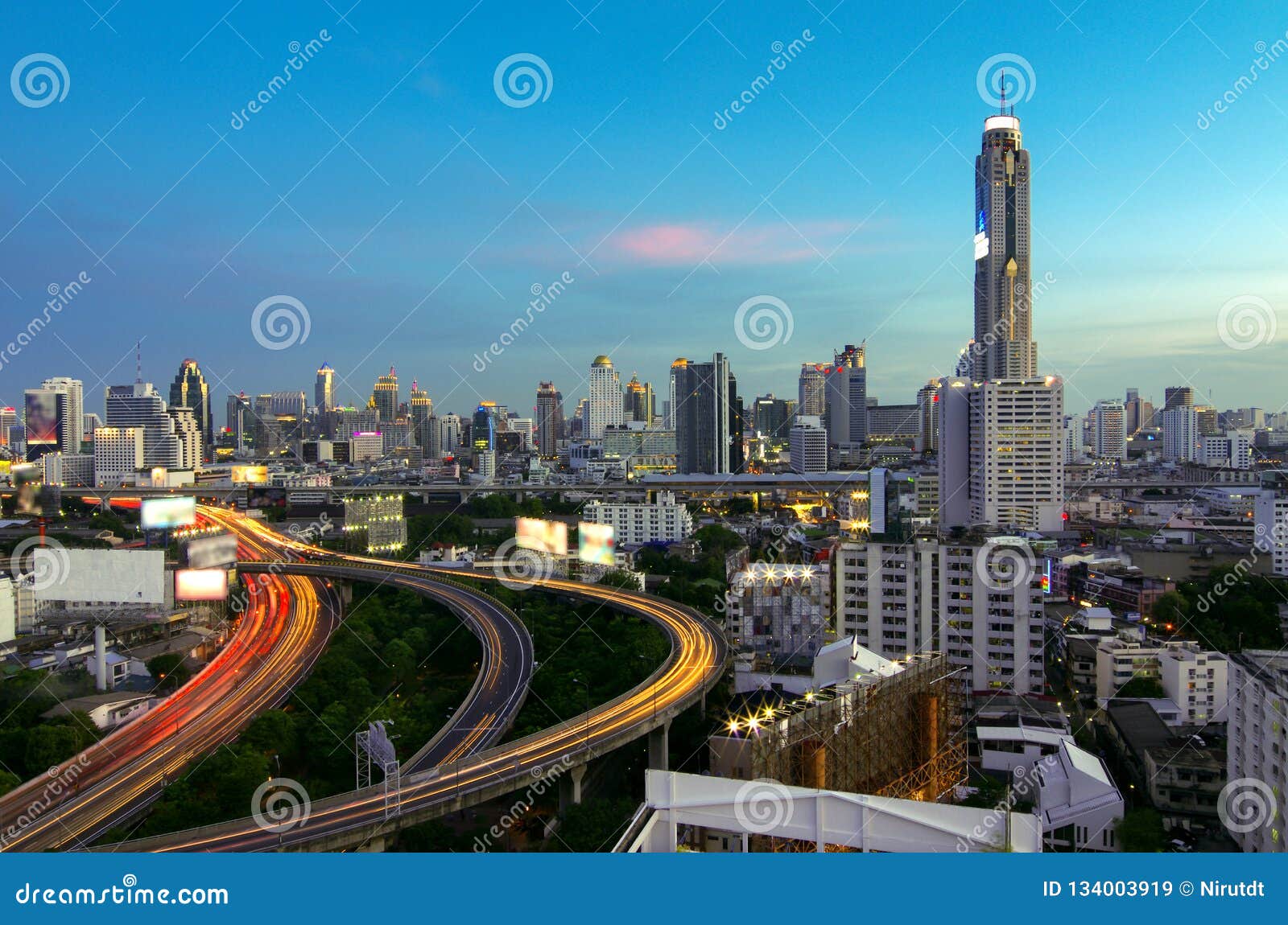 Bangkok-Verkehr stockbild. Bild von verkehr, bangkok - 134003919