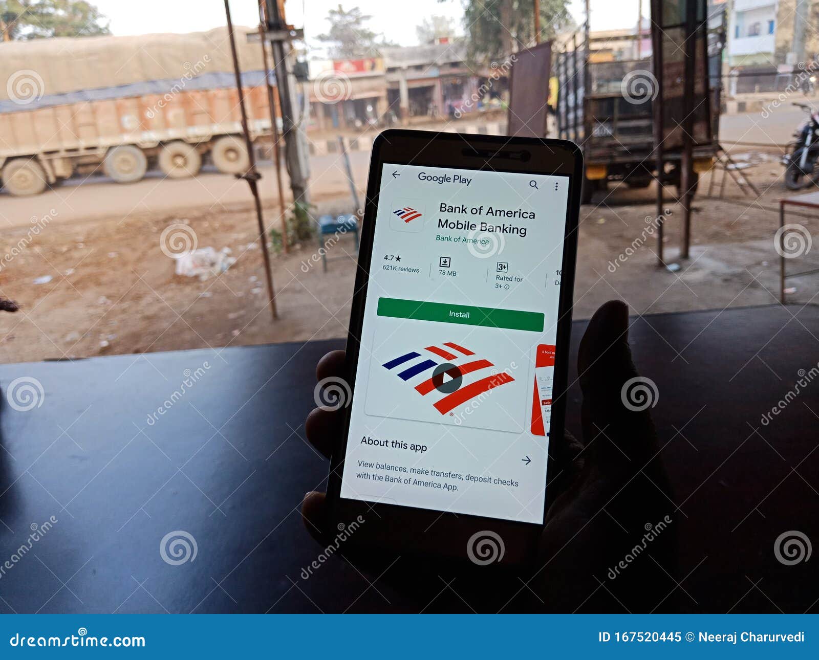 Bank Of America Mobile Banking Apps Prasentieren Auf Dem Smartphone Bildschirm Am Holded Handy Konzept In India Dec 2019 Redaktionelles Bild Bild Von Konto Konzept 167520445