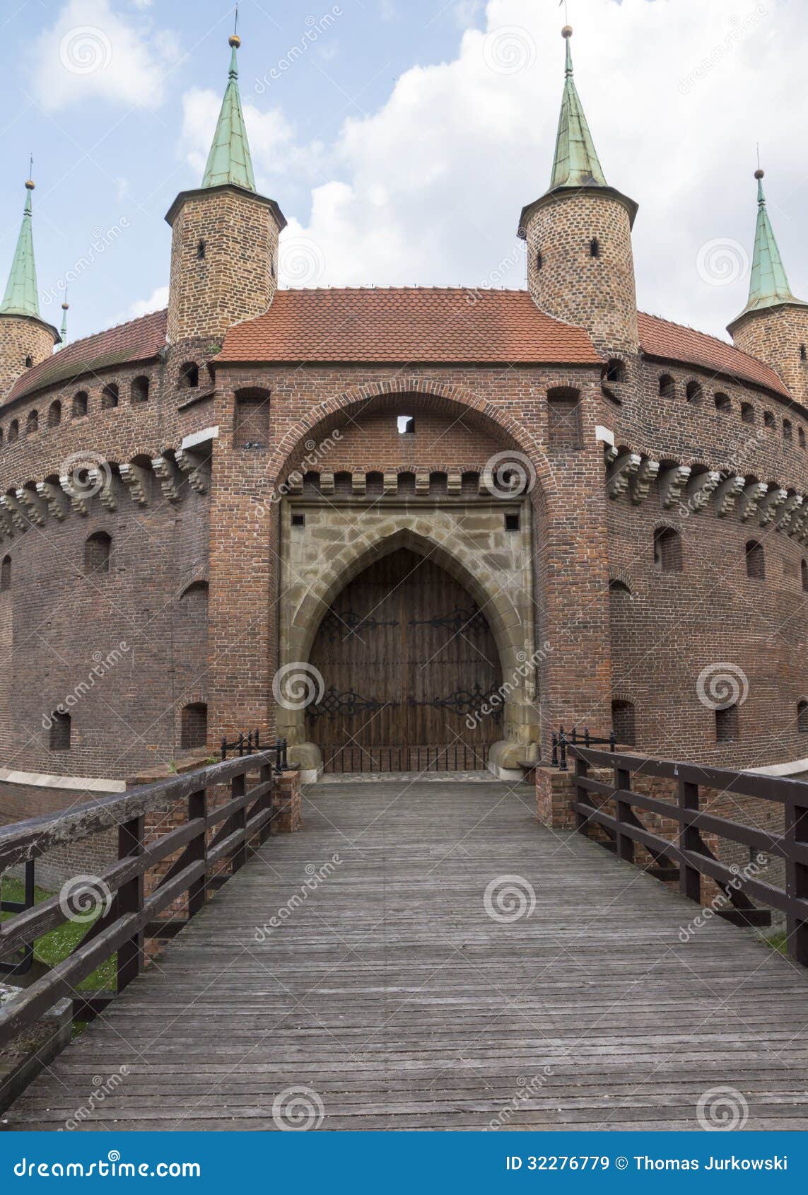 Barbakanu defence budynek. Część budynki Krakow defence i ściany