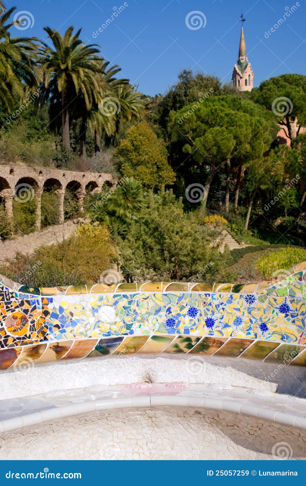 barcelona park guell of gaudi modernism