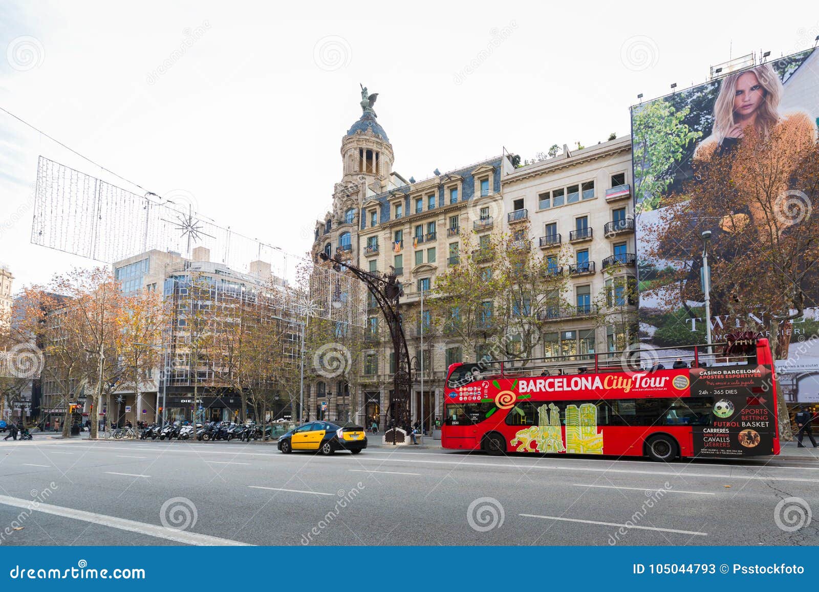 Passeig De Gracia Shopping Street Editorial Stock Photo - Image of shopping,  shop: 105044793