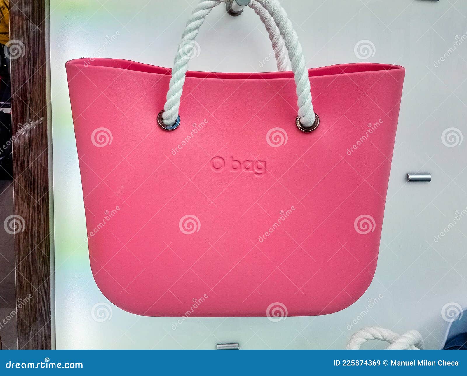 Barcelona, Spain - July 17, 2021. O Bag is an Italian Fashion Brand  Established in Italy in 2009 Under the Name Fullspot Editorial Stock Image  - Image of logo, store: 225874369