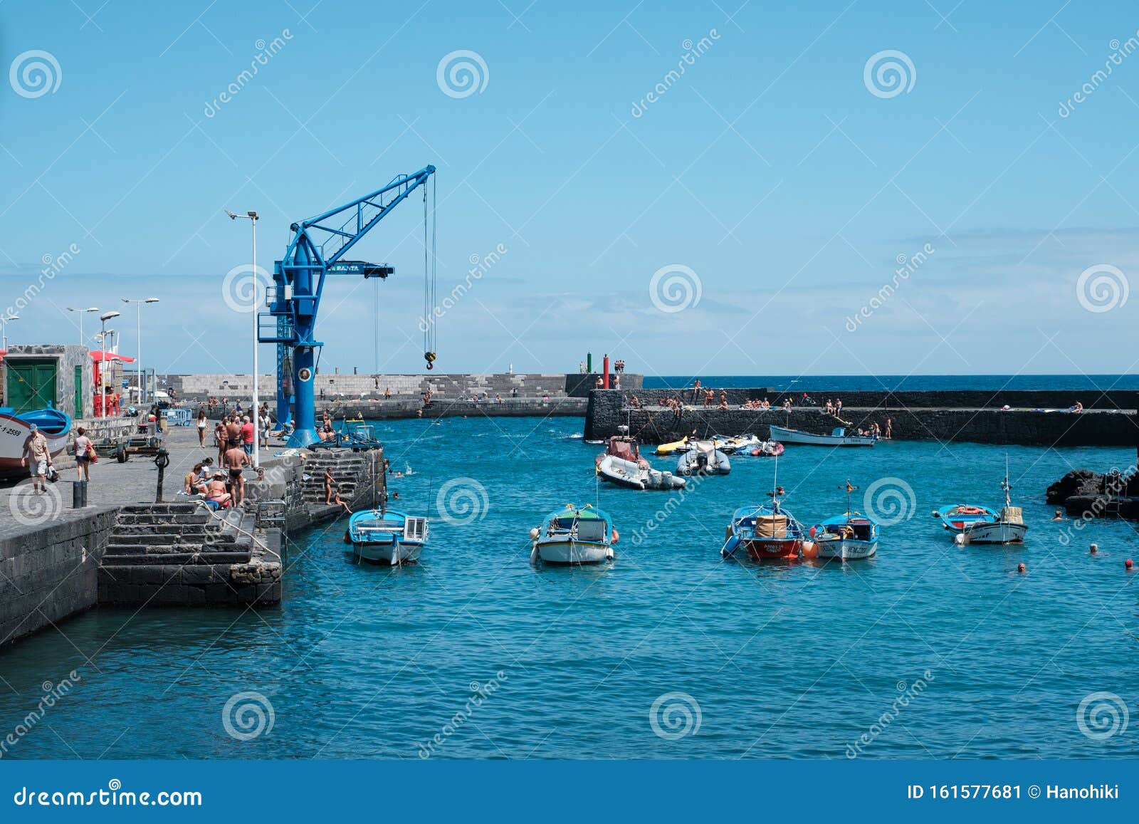 manzana pestaña suma Barcos De Pescadores En El Antiguo Puerto Pesquero Playa Del Muelle En Puerto De La Cruz, Tenerife Foto editorial - Imagen de acceso, vacaciones: 161577681 manzana pestaña suma Barcos De Pescadores En El Antiguo Puerto Pesquero Playa Del Muelle En Puerto De La Cruz, Tenerife Foto editorial - Imagen de acceso, vacaciones: 161577681