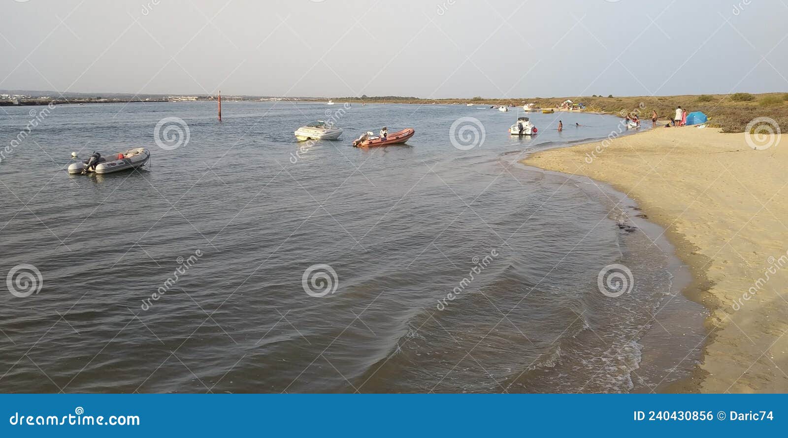 barcos rias tavira santa luzia praia terra estreita algarve portugal