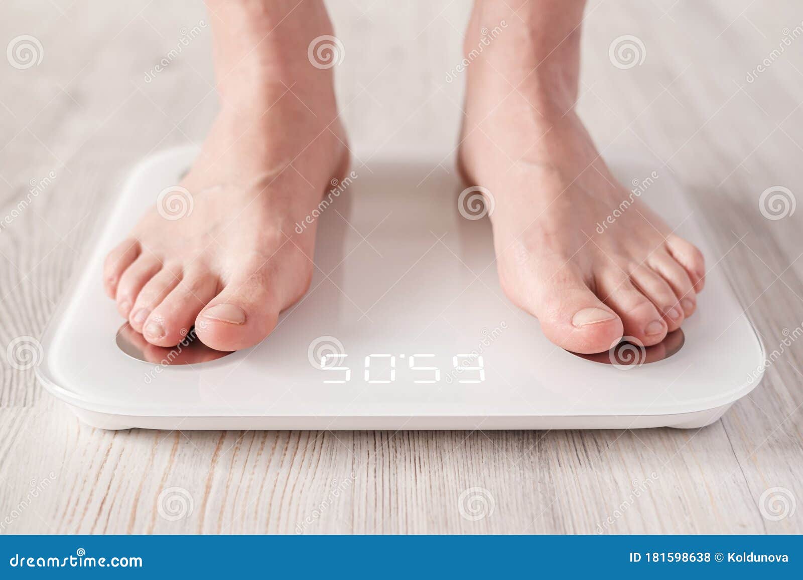 https://thumbs.dreamstime.com/z/bare-feet-stand-smart-scales-makes-bioelectric-impedance-analysis-bia-body-fat-measurement-bare-feet-stand-smart-scales-181598638.jpg