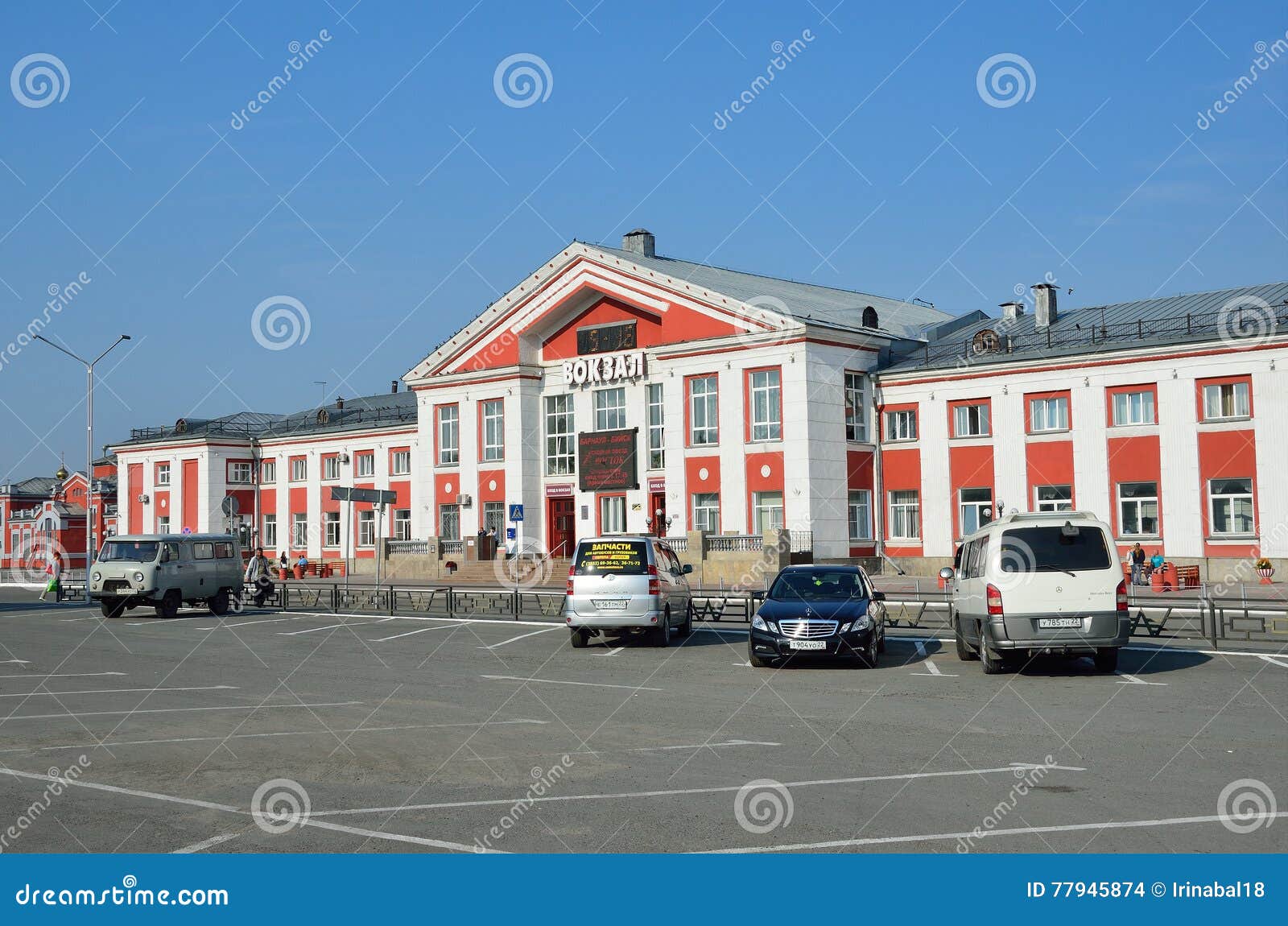 Жд вокзал барнаул телефон. Вокзал Барнаул. ЖД вокзал Барнаул. Железнодорожный вокзал Барнаул фото. Старый Железнодорожный вокзал (Барнаул).