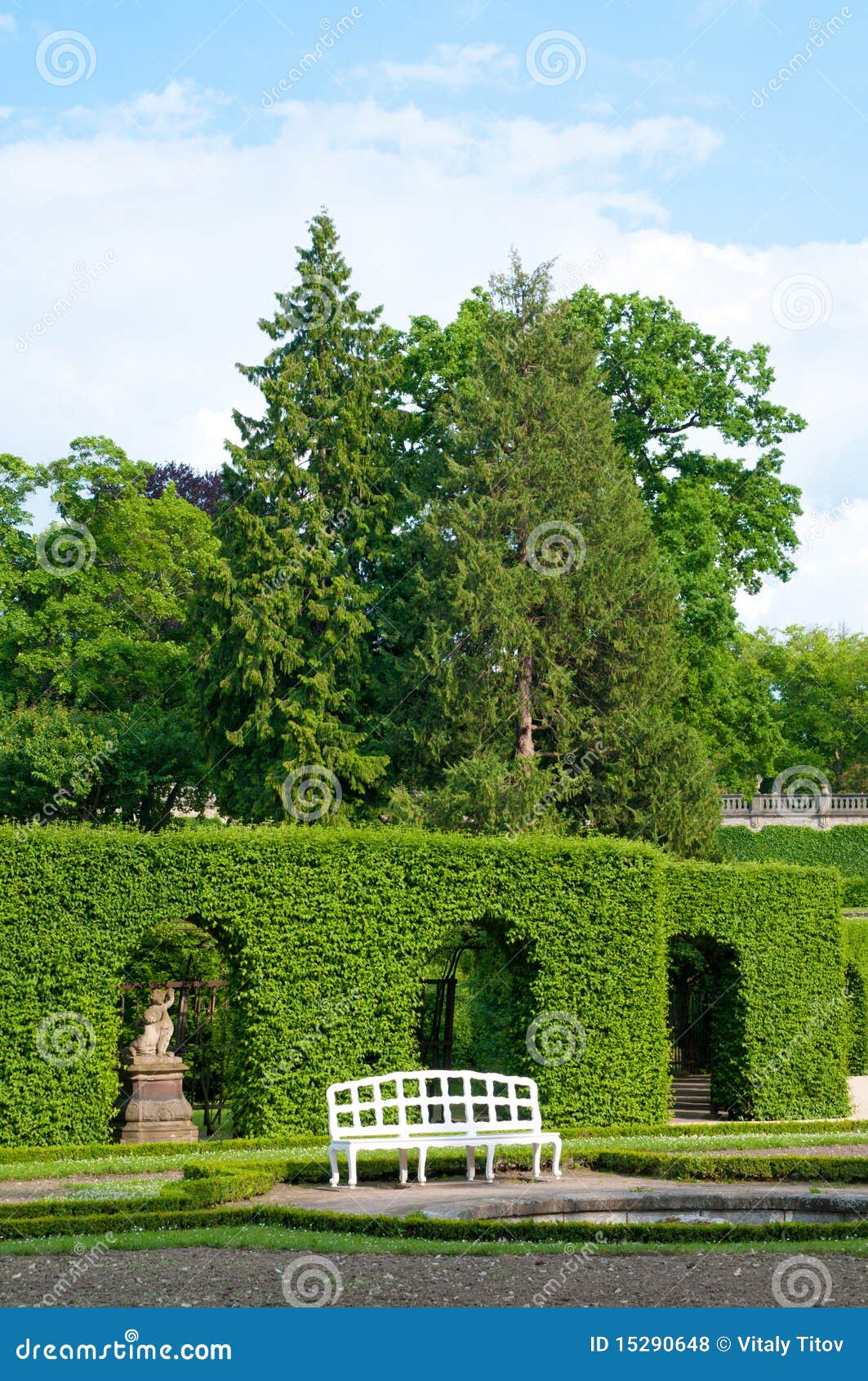 Barocker Garten stockfoto. Bild von einsamkeit, blatt 15290648