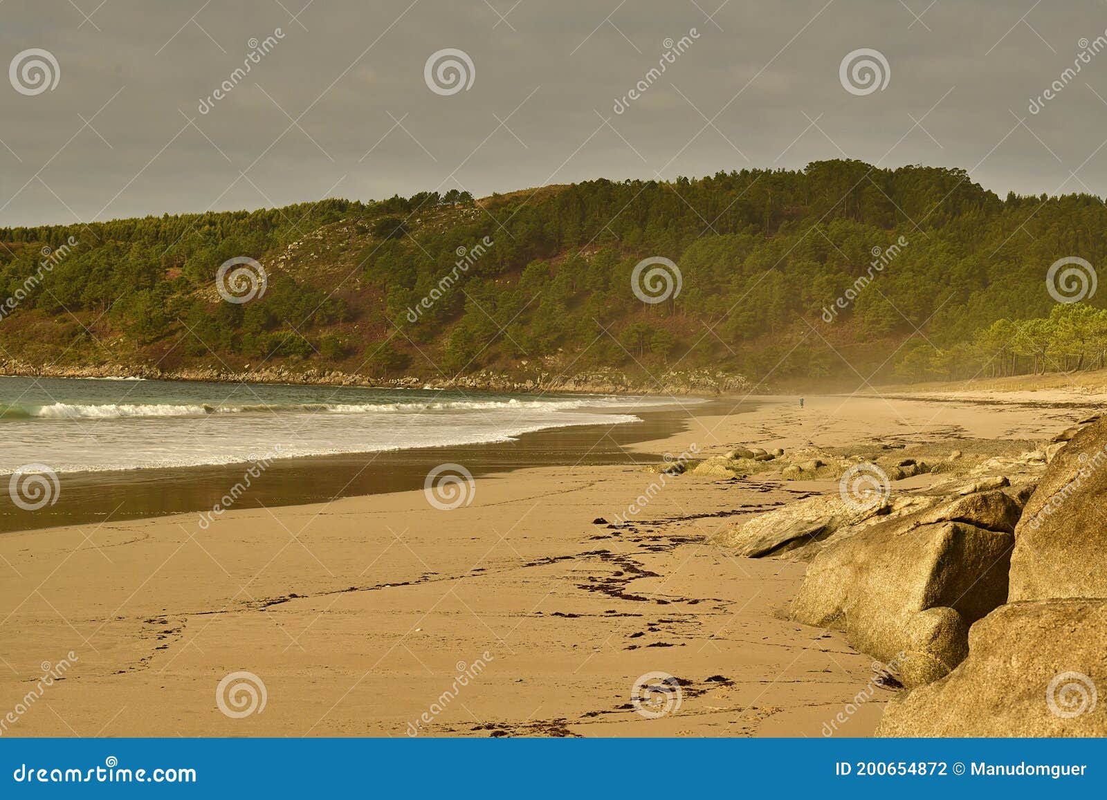 barras beach cangas, pontevedra footprints on the beach.
