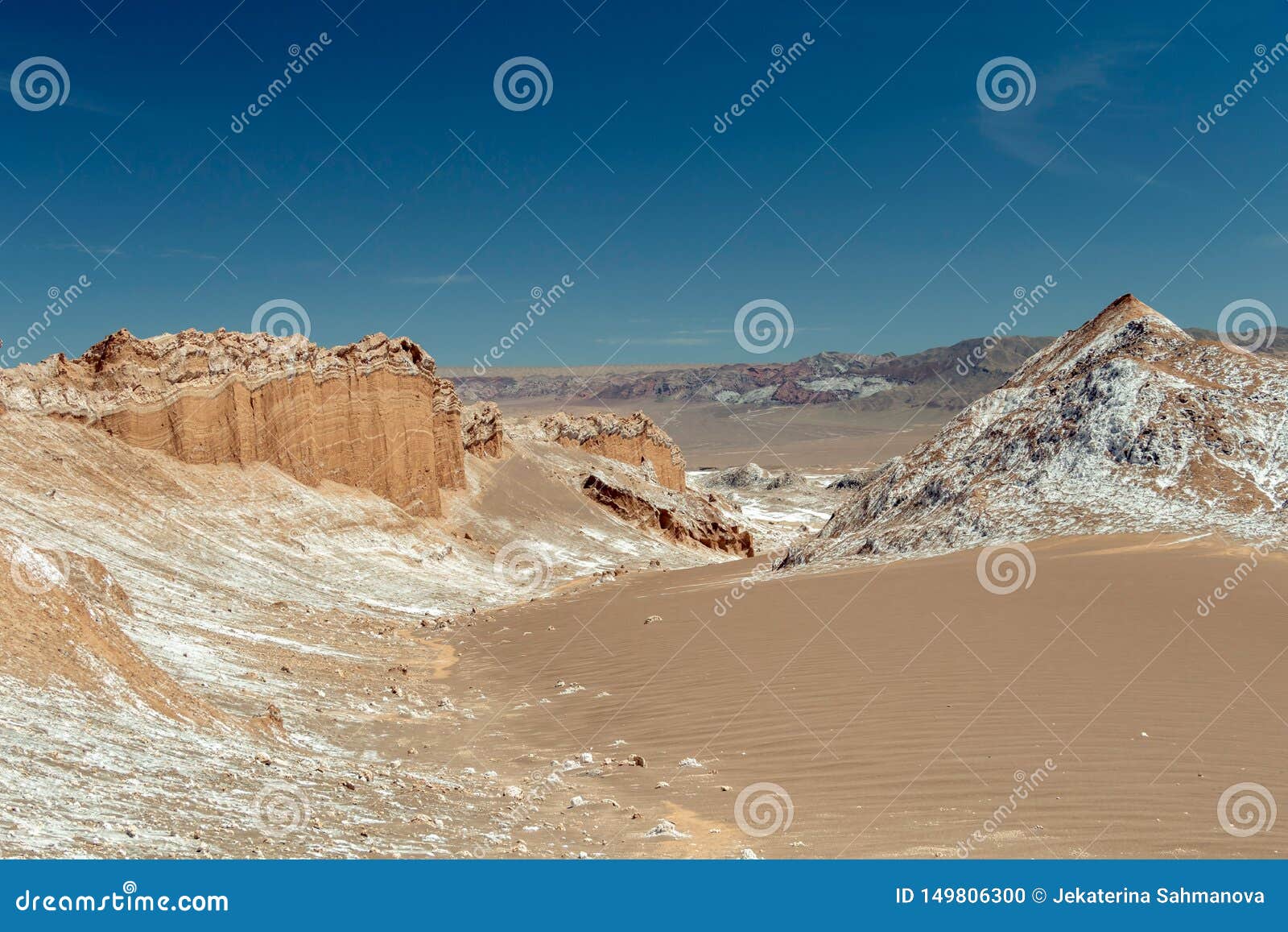 sand dunes in moon valley valle de la luna, atacama desert, chile