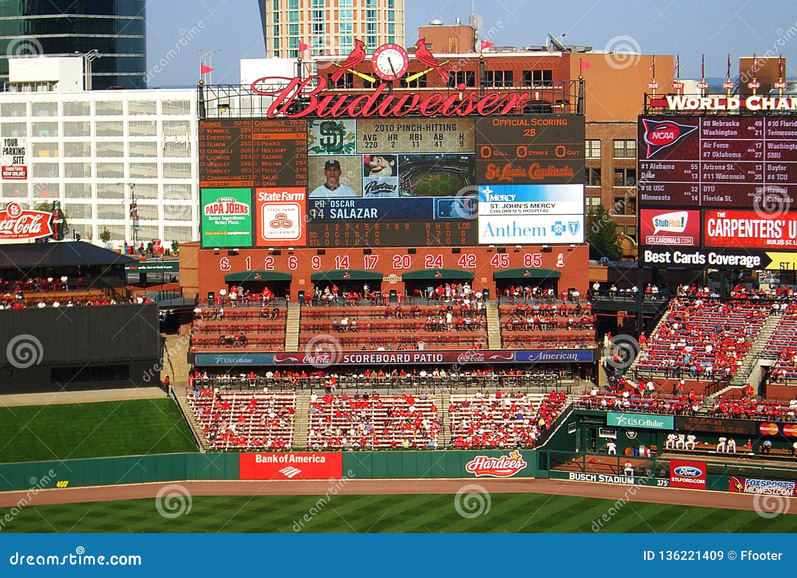 Busch Stadium - St. Louis Cardinals Editorial Stock Image - Image of fence, grass: 136221409