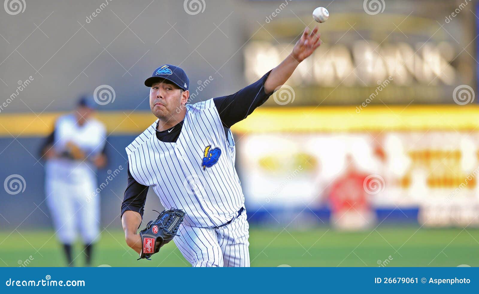 Baseball pitcher lefty editorial photo. Image of hard 26679061