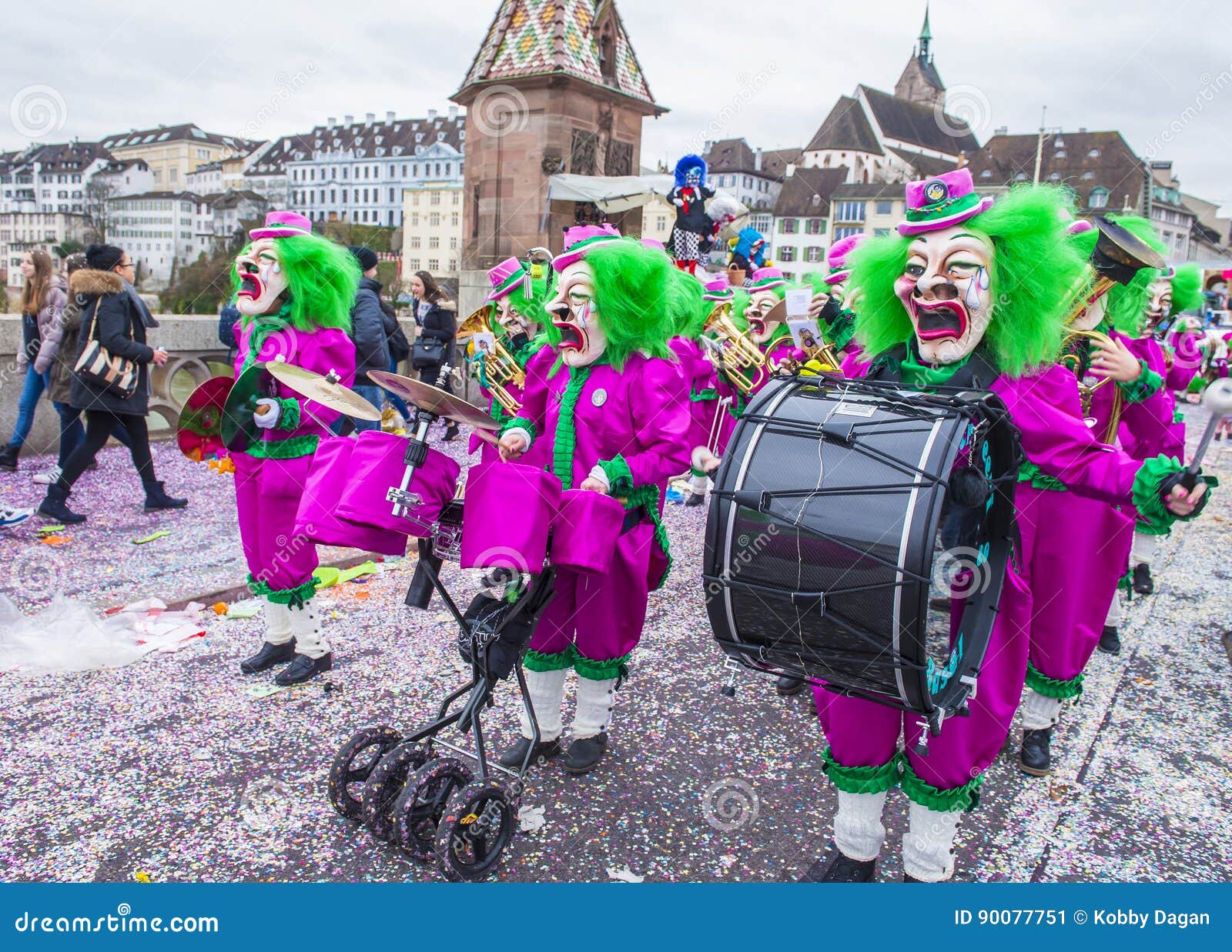 Какие самые популярные праздники. Базельский карнавал Швейцария. Карнавал в Базеле – Фаснахт. Ганс Сакс Фастнахт. Базель Швейцария Фаснахт.