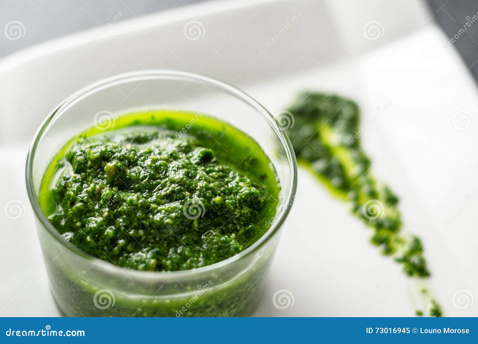 basil pesto sauce