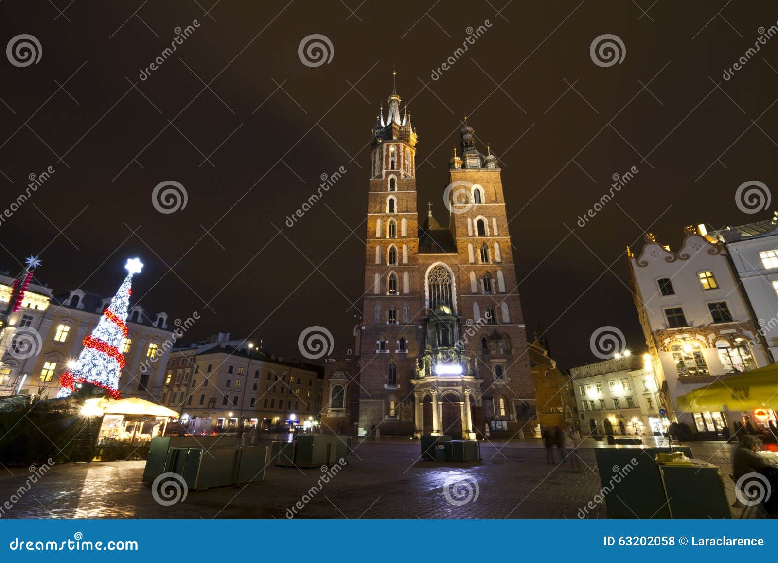 Basilica Mariacka On Market Place At Christmastime In