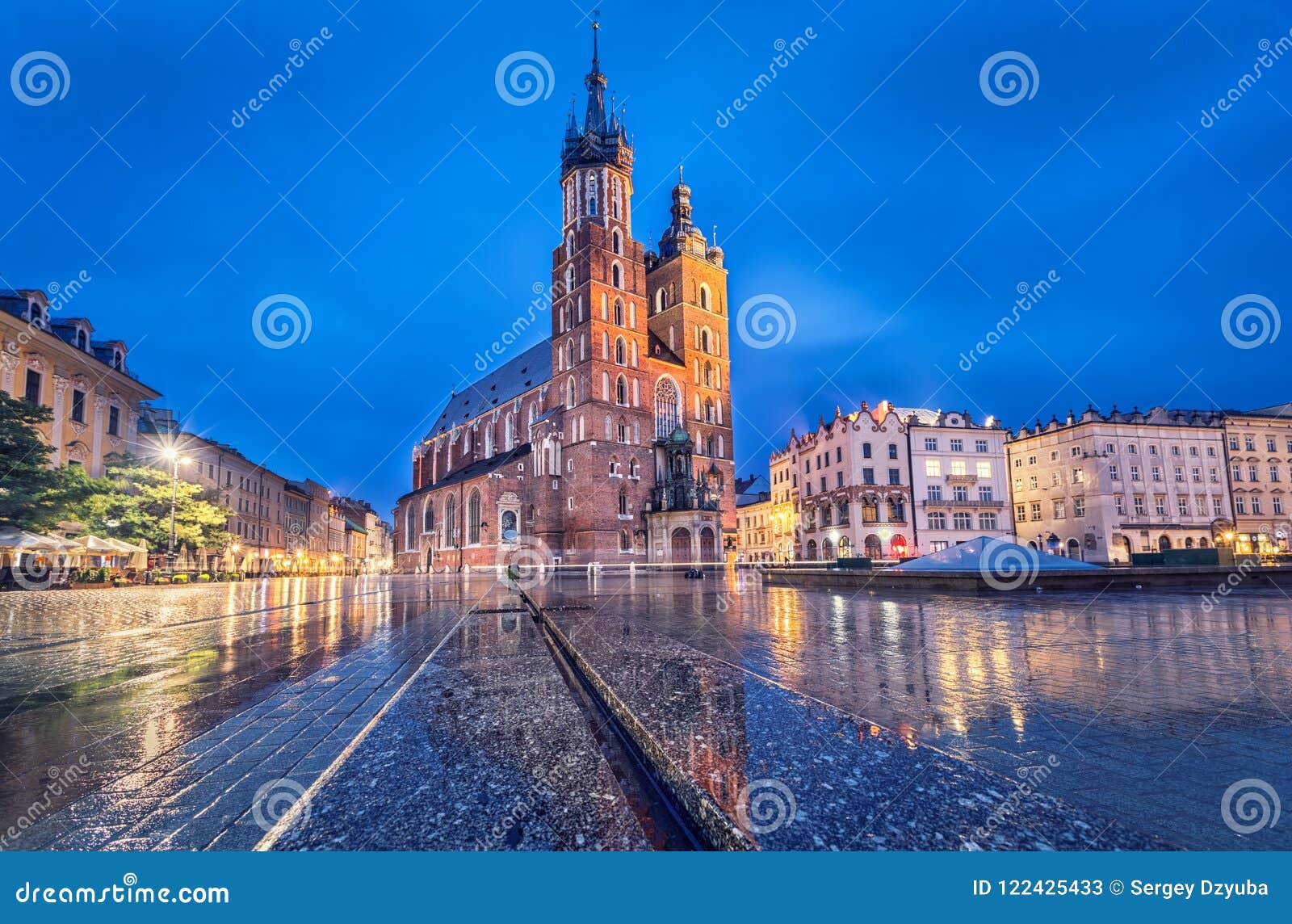 basilica of saint mary at dusk in krakow, poland
