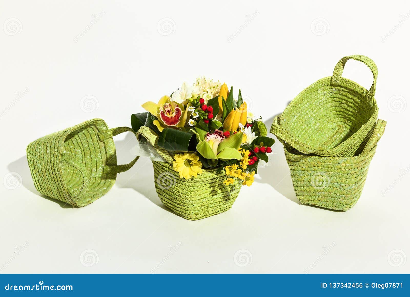 Basket for packing flowers stock photo. Image of daisy 137342456