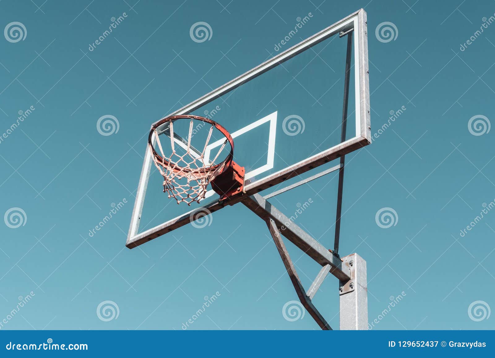 Basketball ring and board stock image. Image of netting 129652437