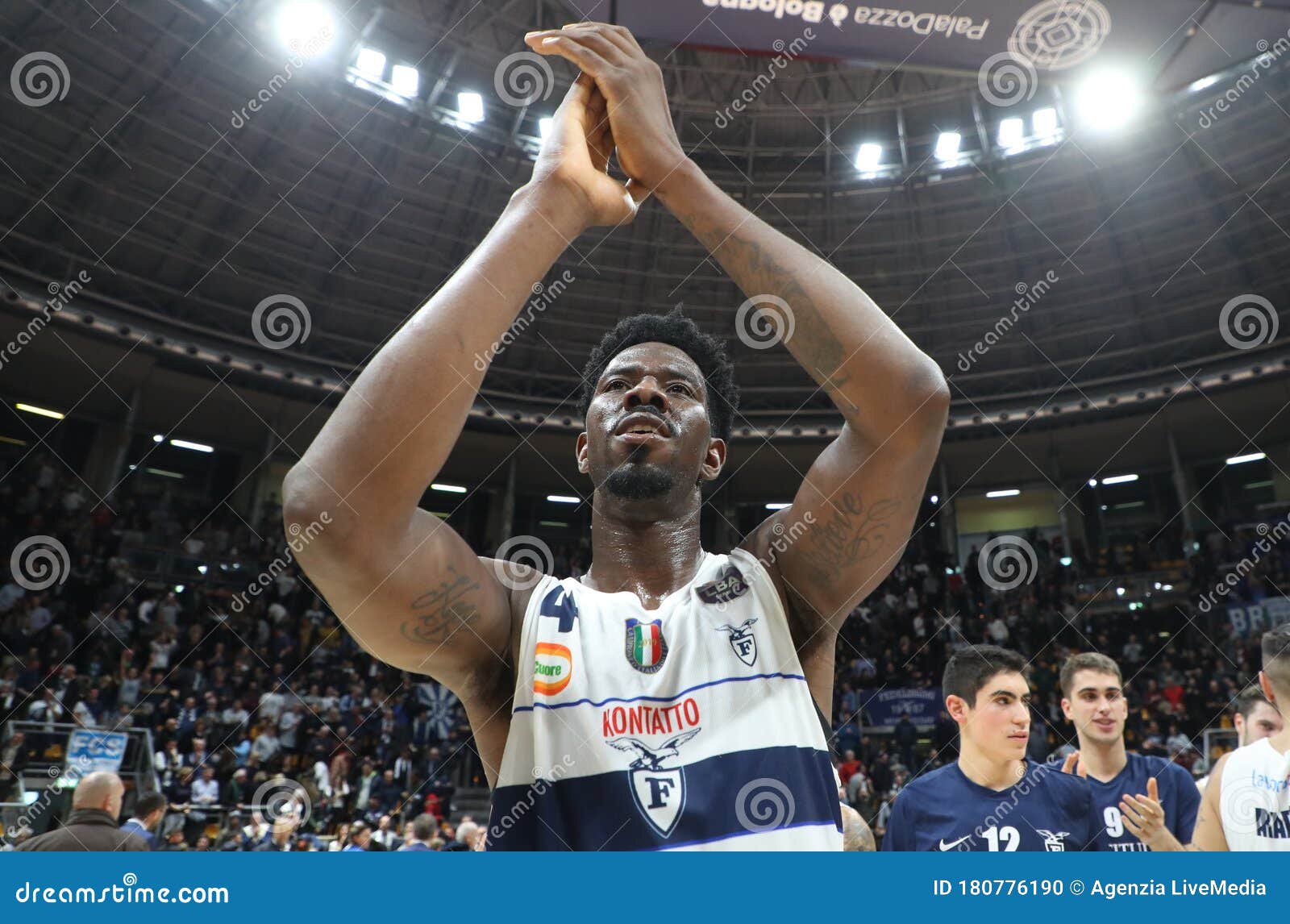 Basquete Italiano Serie Campeonato Italiano Serie Basquete 201920 Foto  Editorial - Imagem de jogadores, feliz: 180776226