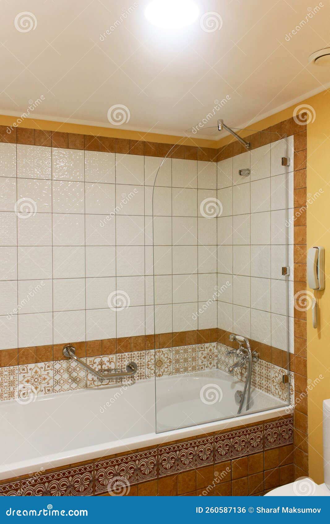 Bath in a hotel room stock photo. Image of lamp, comfort 260587136