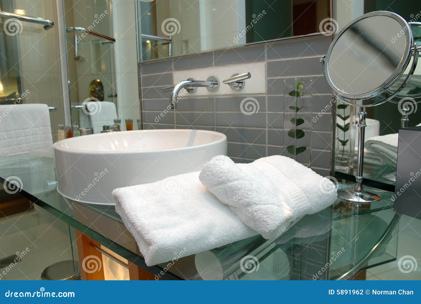 Bath Towels in Hotel Bathroom Stock Photo - Image of toilet, room: 5891962