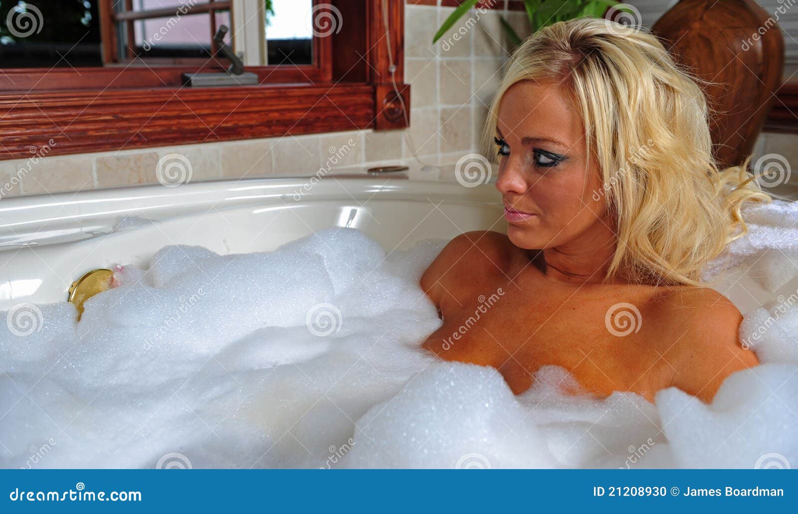Bathing Beautiful Blond Woman Stock Photo - Image of bubble, woman