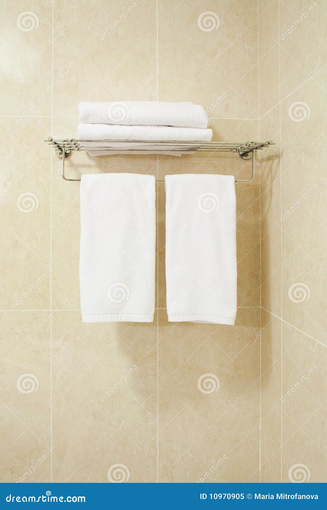 https://thumbs.dreamstime.com/z/bathroom-10970905.jpg