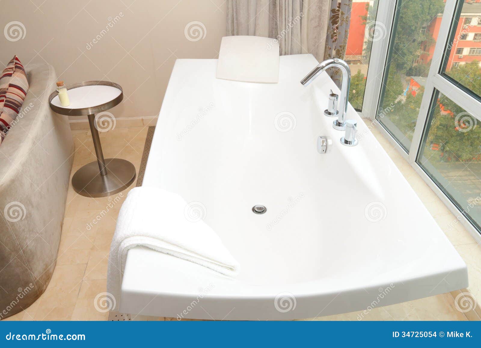 Bathtub stock photo. Image of decor, inside, bath, interior 34725054