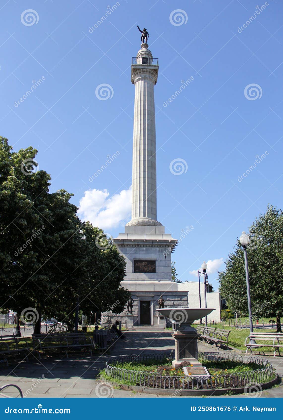 battle monument, commemorates the december 26, 1776 battle of trenton