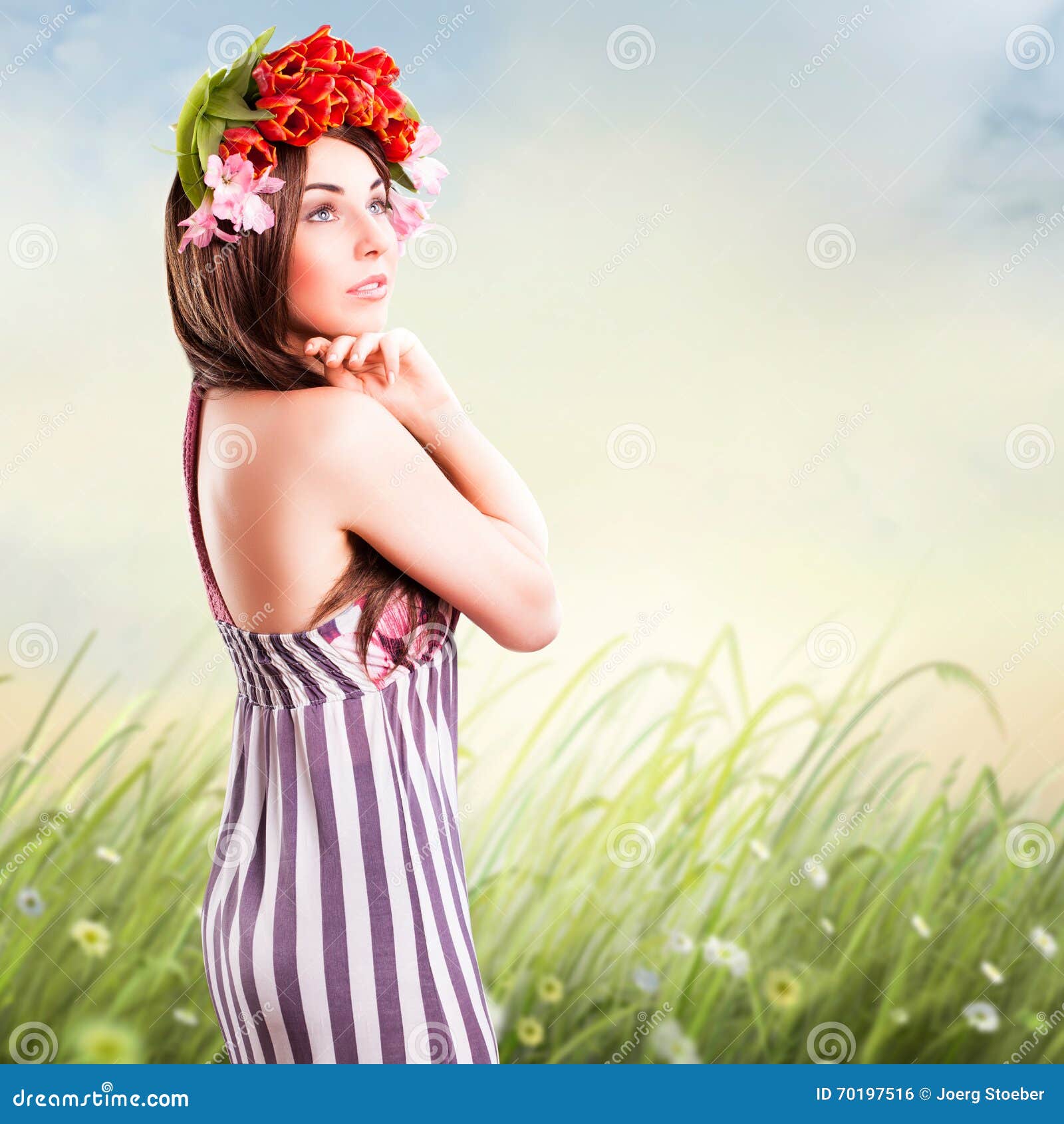 bautiful woman with tulip hair decoration