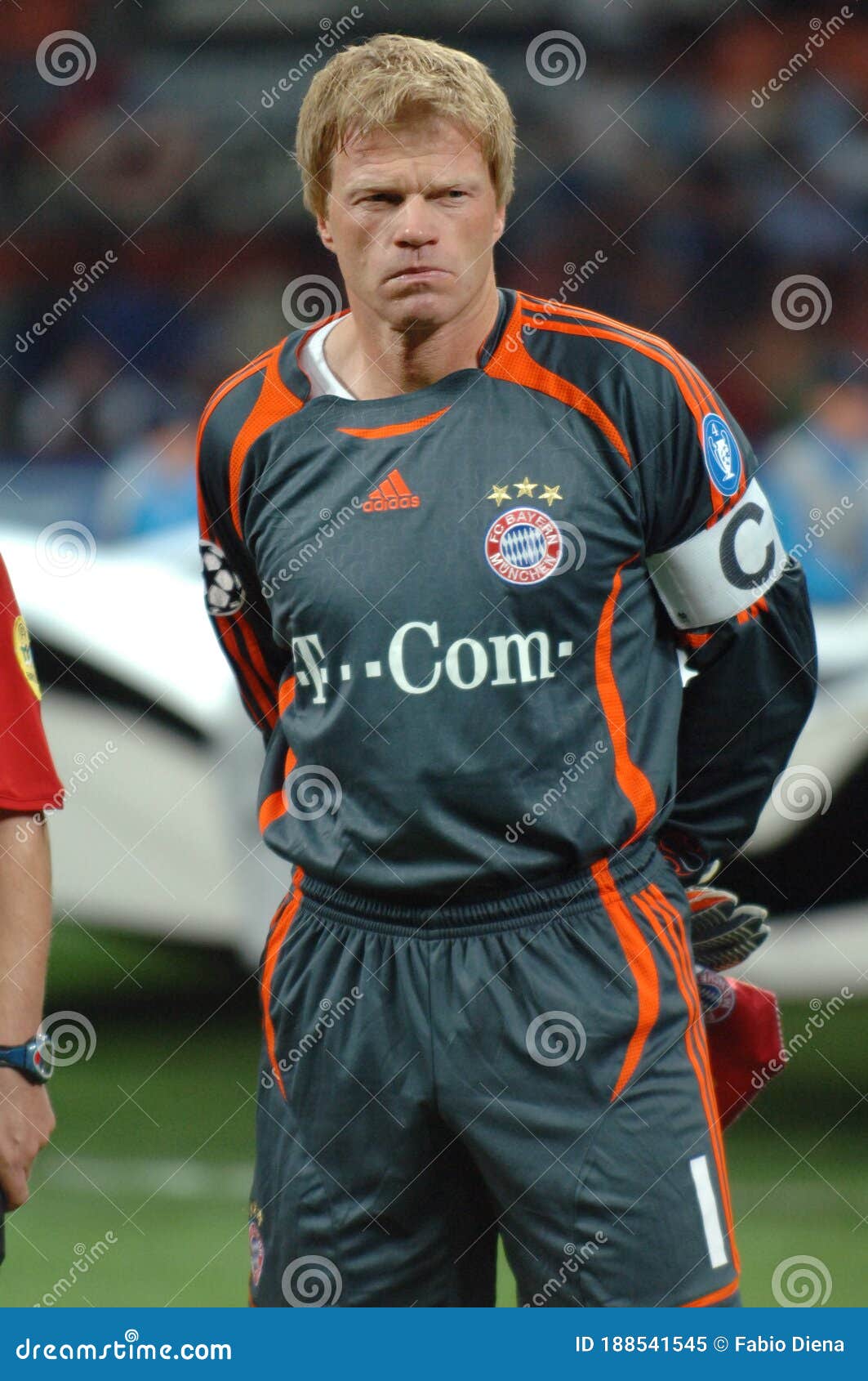 Bayern Goalkeeper Oliver Kahn during the Match Editorial Image - Image of  football, club: 188541545