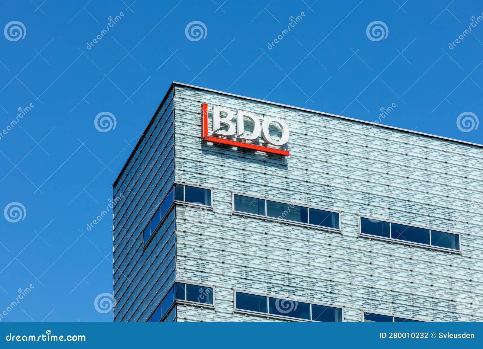 BDO Sign Logo. BDO is an International Network of Public Accounting