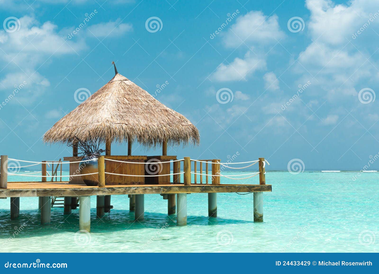 6+ Hundred Cabana Fort Royalty-Free Images, Stock Photos & Pictures