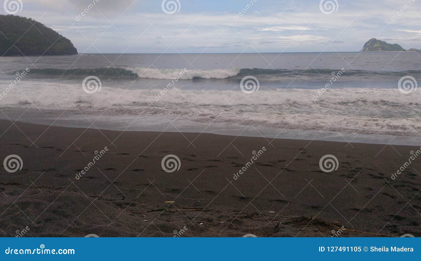 Beach stock image. Image of canoe, zambales, resort 127491105
