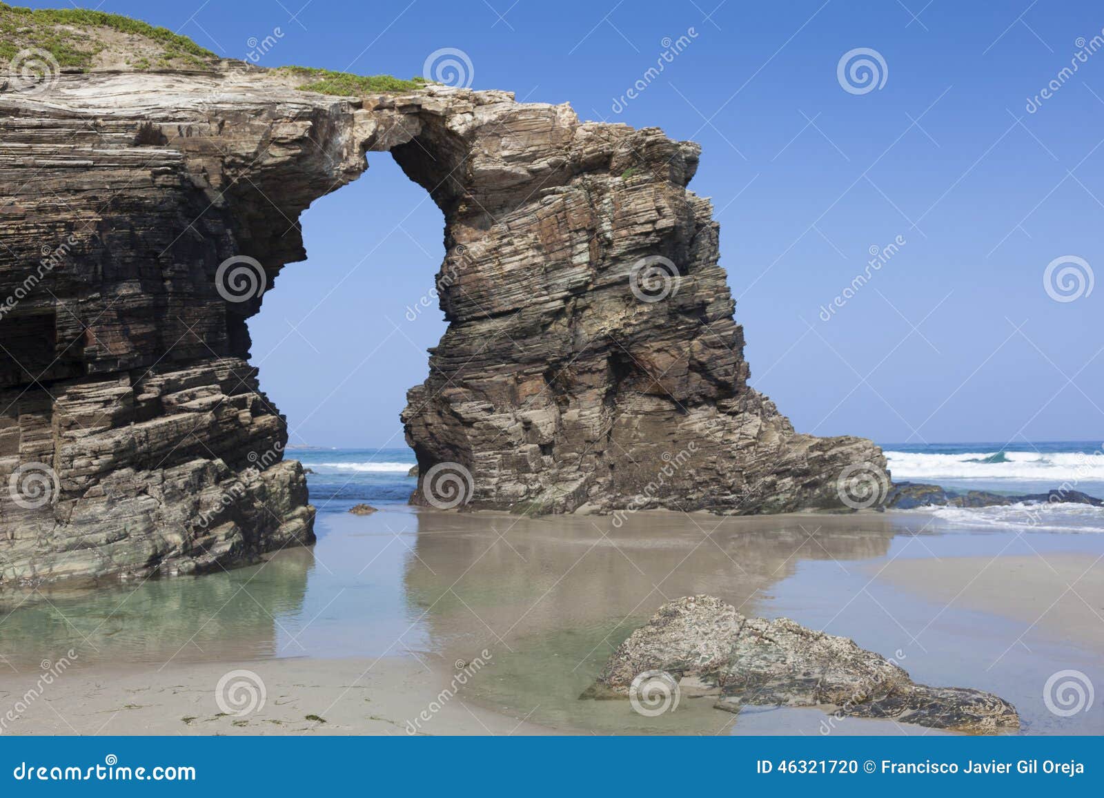 beach of the cathedrals, ribadeo